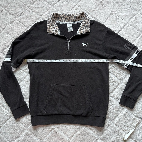 Victoria's Secret PINK | Black & Cheetah Quarter Zip Pullover | Size Extra Small - Picture 8 of 9